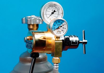 EA-285 Heated Regulator (25-125 CFH Output)
